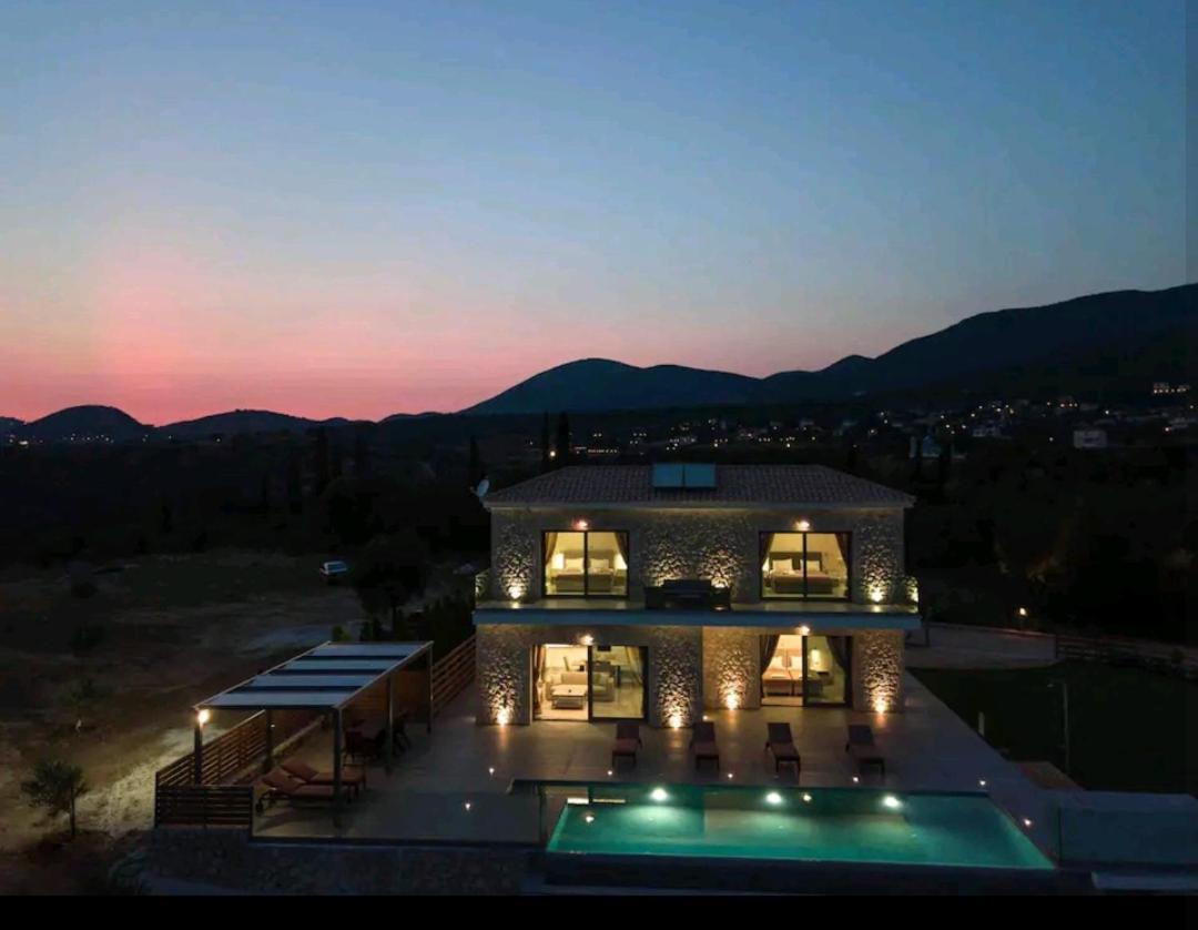 Kefalonia Stone Villas - Villa Petros Kefalonica Τραπεζάκι Εξωτερικό φωτογραφία