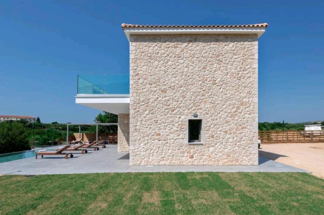 Kefalonia Stone Villas - Villa Petros Kefalonica Τραπεζάκι Εξωτερικό φωτογραφία