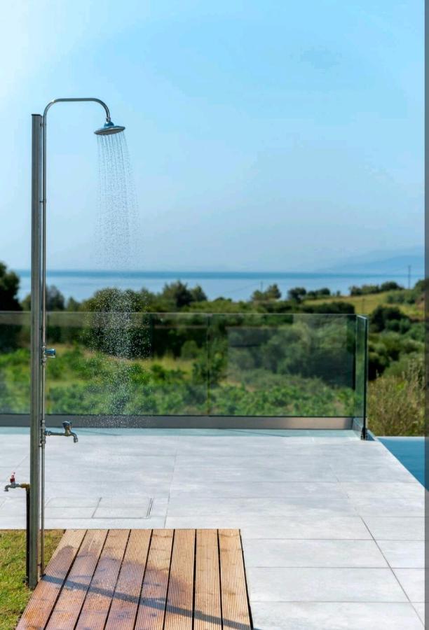 Kefalonia Stone Villas - Villa Petros Kefalonica Τραπεζάκι Εξωτερικό φωτογραφία