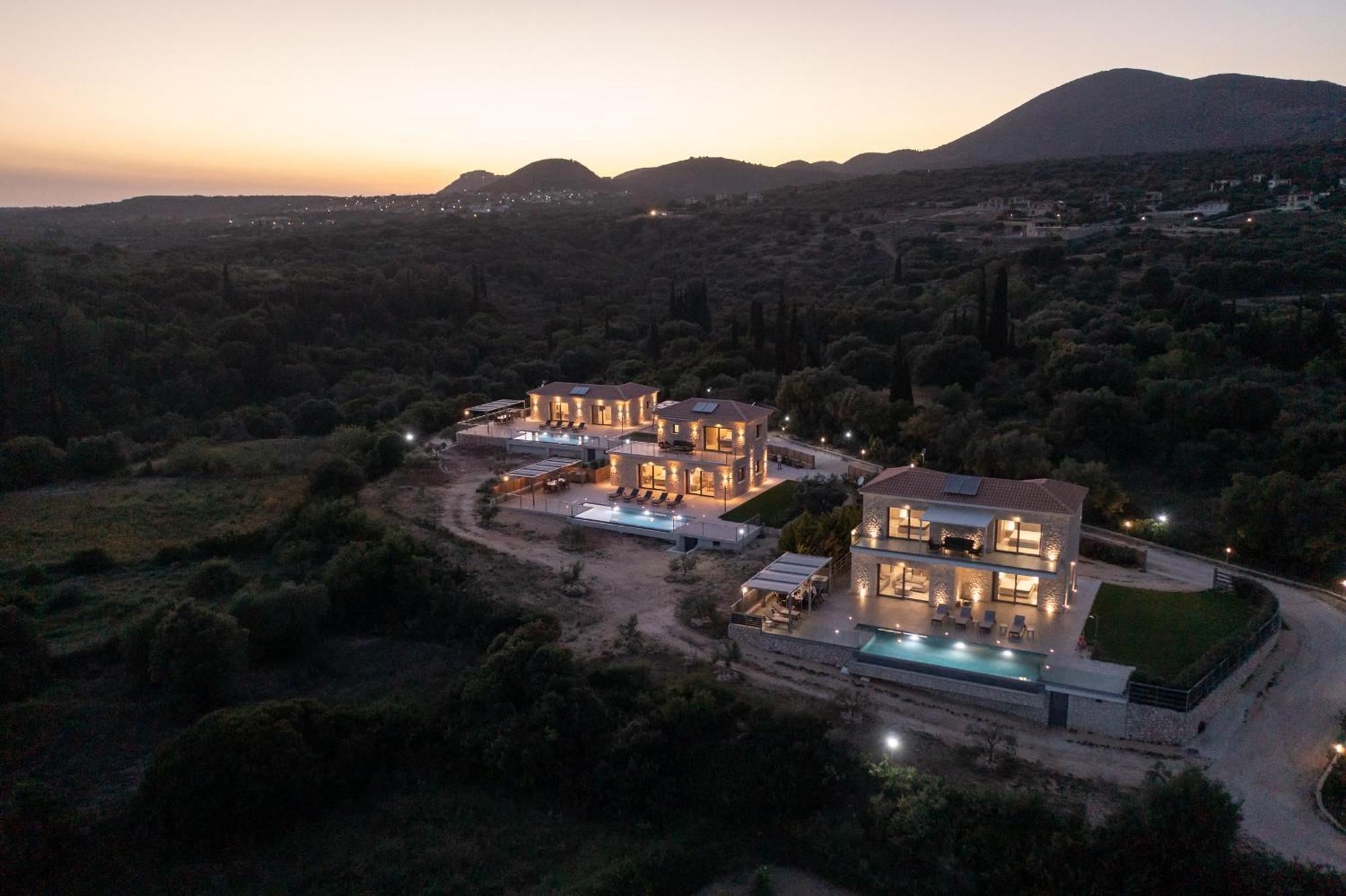 Kefalonia Stone Villas - Villa Petros Kefalonica Τραπεζάκι Εξωτερικό φωτογραφία
