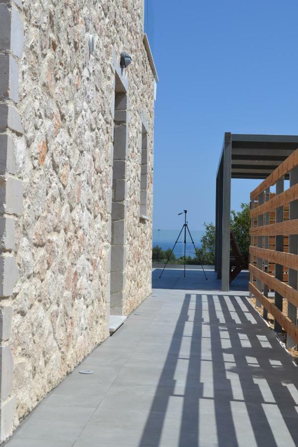 Kefalonia Stone Villas - Villa Petros Kefalonica Τραπεζάκι Εξωτερικό φωτογραφία