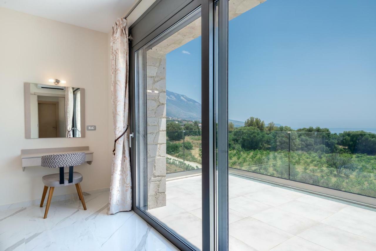 Kefalonia Stone Villas - Villa Petros Kefalonica Τραπεζάκι Εξωτερικό φωτογραφία